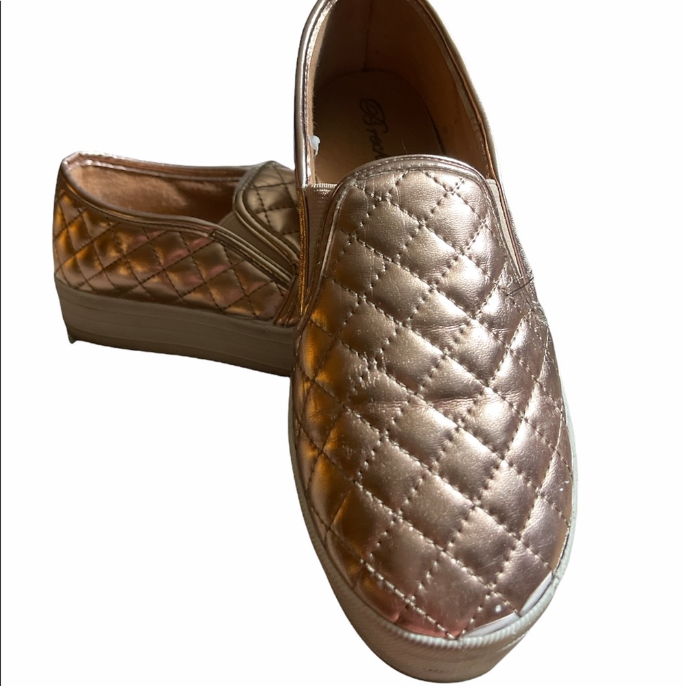 - Breckelle’s Rose Gold, Women Chunky Sneakers